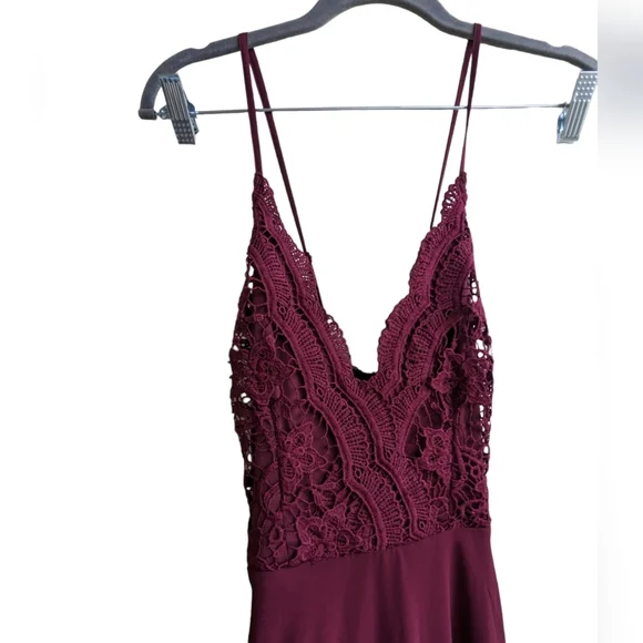 Lulu's Madalyn Burgundy Lace Maxi Dress